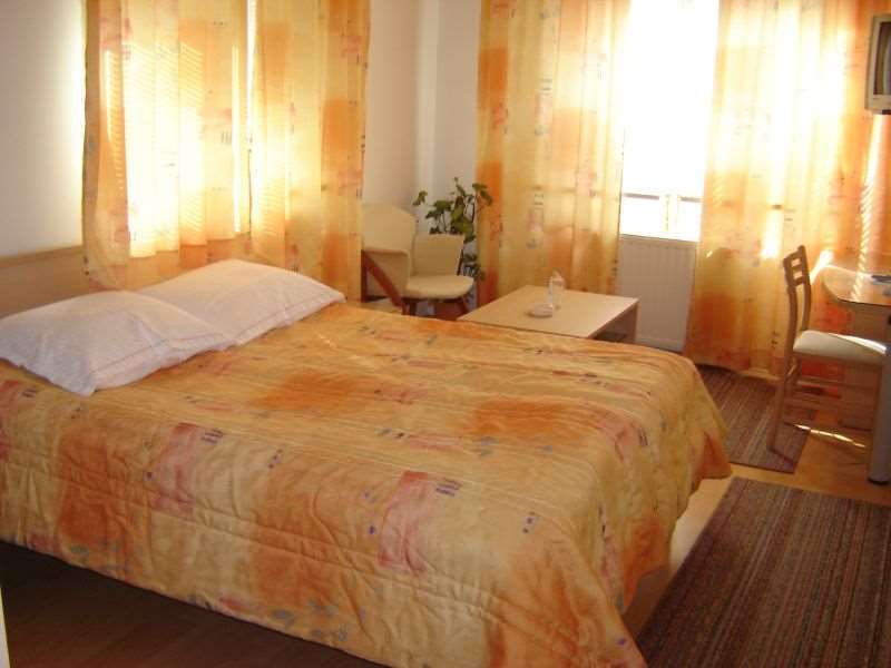 Hotel Hecco SJJ Chambre photo